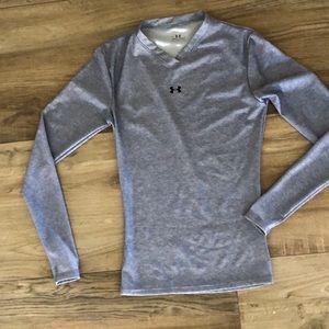 Under Armour top grey